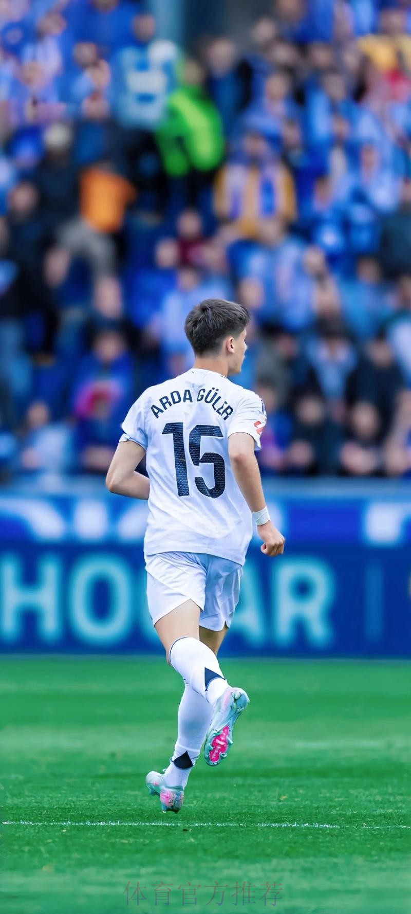 马卡报:阿拉巴左膝轻微扭伤 可能缺战塞维利亚 马卡报:阿拉巴左膝轻微扭伤 可能缺战塞维利亚