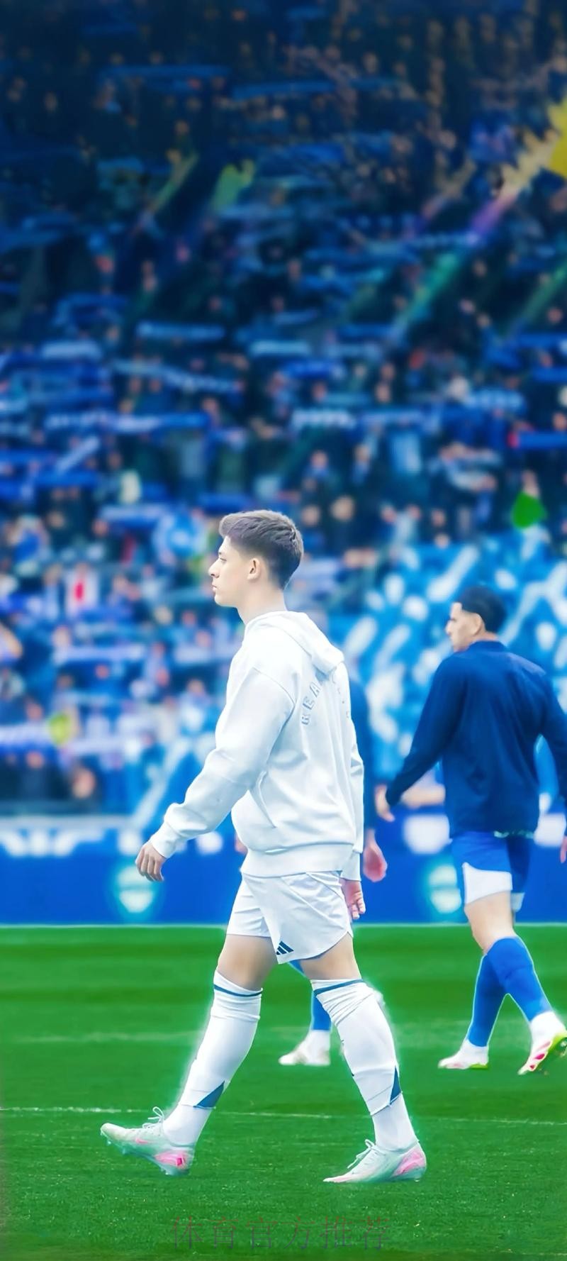 马卡报:阿拉巴左膝轻微扭伤 可能缺战塞维利亚 马卡报:阿拉巴左膝轻微扭伤 可能缺战塞维利亚