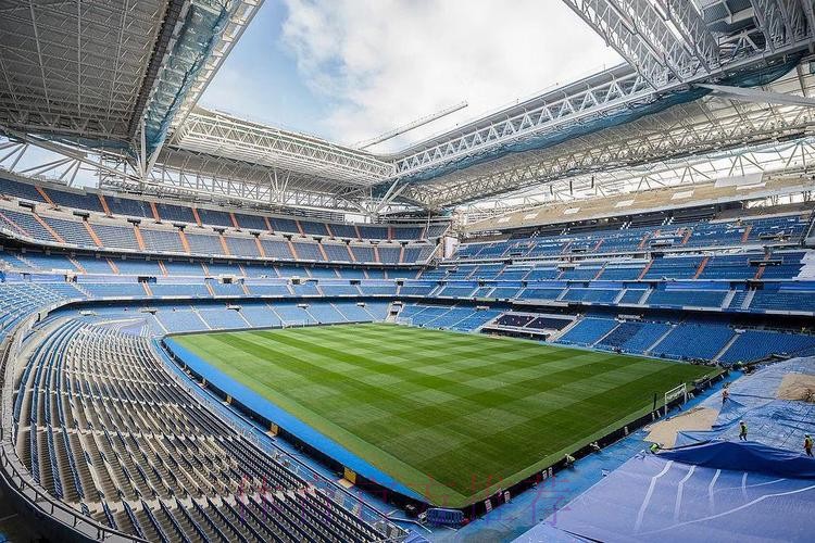 球场变*场?皇马准备在伯纳乌建*场增加收入 球场变*场?皇马准备在伯纳乌建*场增加收入