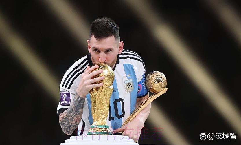 阿根廷名宿:本泽马现在强于梅西 懂球的人都明白